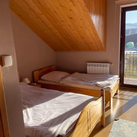 Alojamento de Turismo Rural Pod Swierkami - *