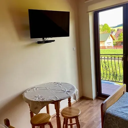 Pod Swierkami -