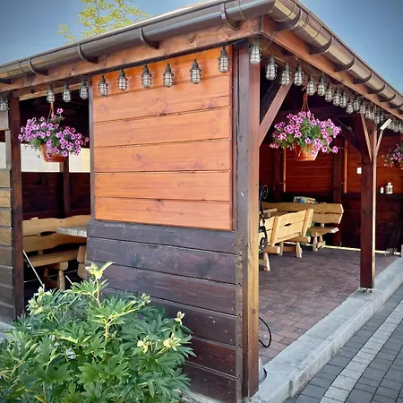 Pod Swierkami - ファームステイ