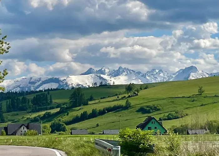 Pod Swierkami - Farmház *